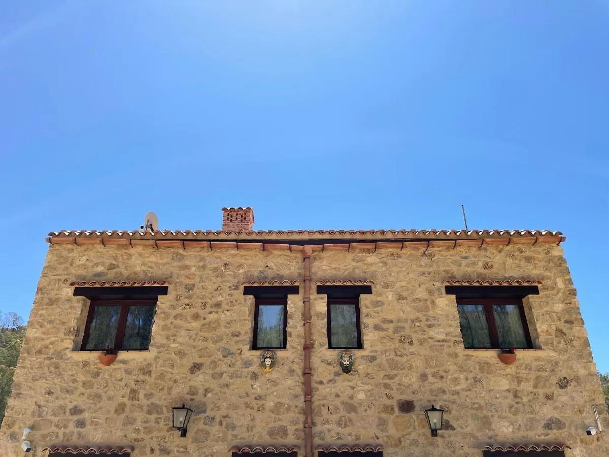 Farm stay Agriturismo Borgo Furma Enna Italy